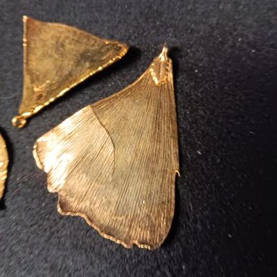 24K GOLD TRIPLE DIPPED MAILE & GINKGO LEAF PENDANTS