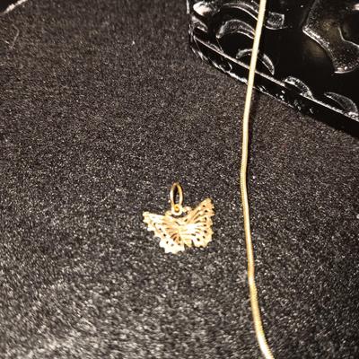 14K GOLD CHAIN AND BUTTERFLY PENDANT 9.48g