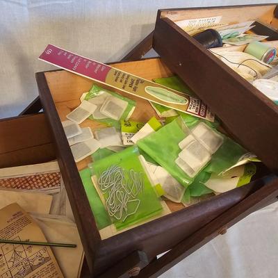 Vintage Oak Sewing Caddy plus Contents (BF2-JS)