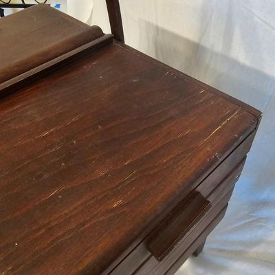 Vintage Oak Sewing Caddy plus Contents (BF2-JS)