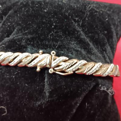 STERLING SILVER TENNIS BRACELET