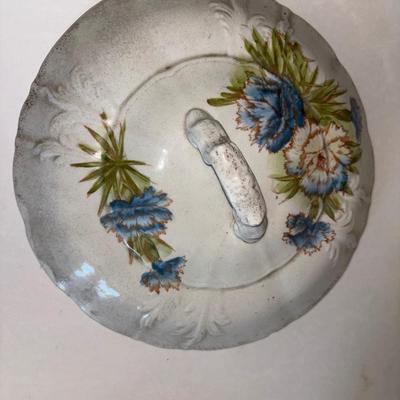 Lot 999x: 3 piece porcelain wash stand chamber pot set