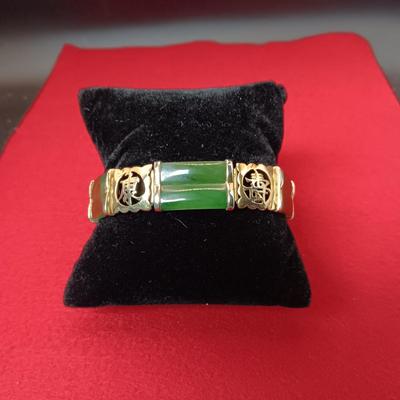 GENUINE JADE AND GOLD TONE BRACELET