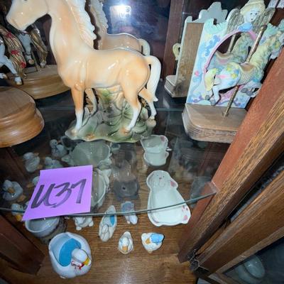 Sale Photo Thumbnail #364: U37-Horses + misc collectibles