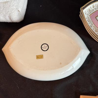 Mottahdeh Pretty in Pink Vanity Set & More Pink Bathroom Accents (PB-BM)
