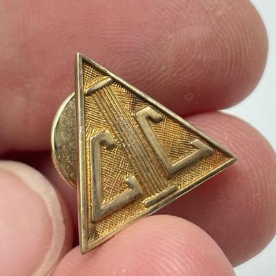 10K Gold Pin w/ Cufflinks and Tuxedo Buttons (ST-SS)