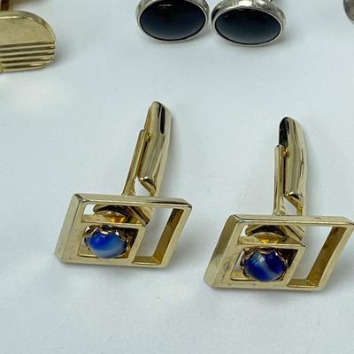 10K Gold Pin w/ Cufflinks and Tuxedo Buttons (ST-SS)
