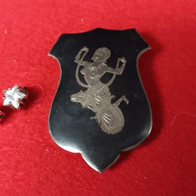 STERLING SILVER SIAM SCARF CLIP AND .925 EARRINGS 15.42g