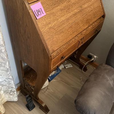 Sale Photo Thumbnail #418: U51-Antique Secretary desk