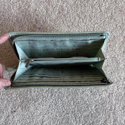 Fossil, Michael Kors, Oscar De La Renta, and Other Handbags and Wallets (PC-DZ)