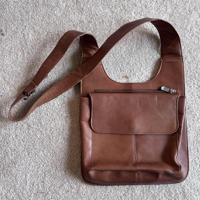 Fossil, Michael Kors, Oscar De La Renta, and Other Handbags and Wallets (PC-DZ)