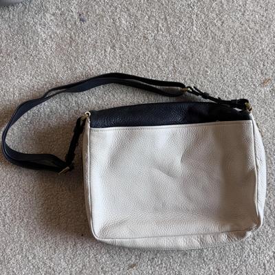 Fossil, Michael Kors, Oscar De La Renta, and Other Handbags and Wallets (PC-DZ)