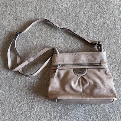 Fossil, Michael Kors, Oscar De La Renta, and Other Handbags and Wallets (PC-DZ)