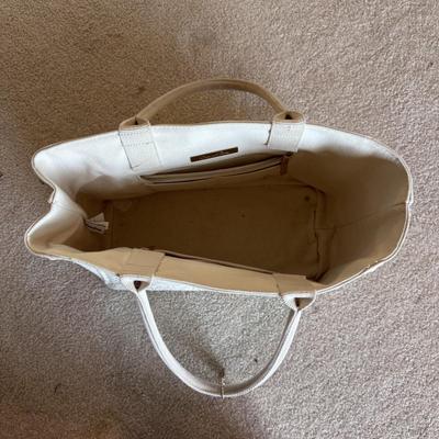 Fossil, Michael Kors, Oscar De La Renta, and Other Handbags and Wallets (PC-DZ)