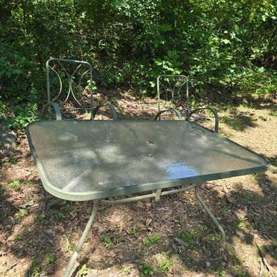 Patio table