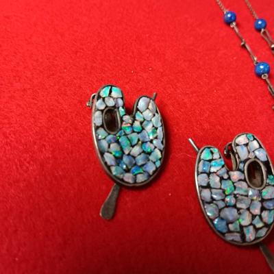 VINTAGE BLUE BEADED NECKLACE AND STERLING CLIP ON EARRINGS