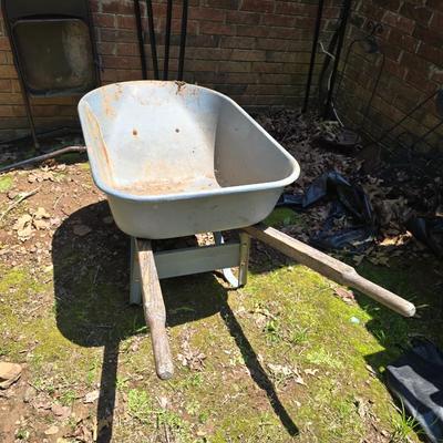 Wheel barrel