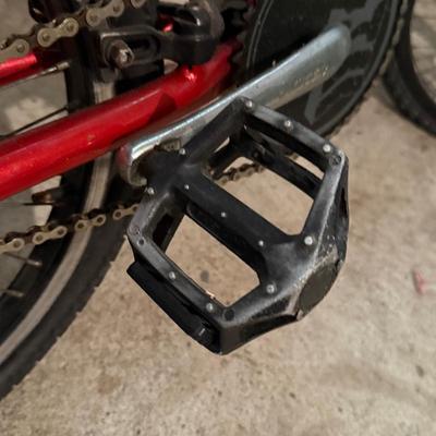 LOT 16G: Haro Bikes Backtrail X2