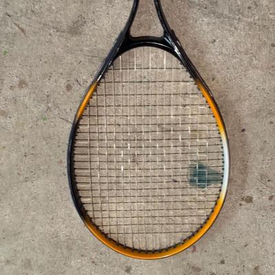 LOT 20G: Lot of five tennis rackets Prince Pro +