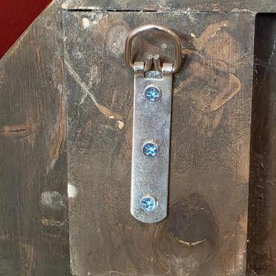 LOT 25F: Oversized, Battery Operated, Pier 1 Imports, Antiquite` de Paris Wall Clock, Untested