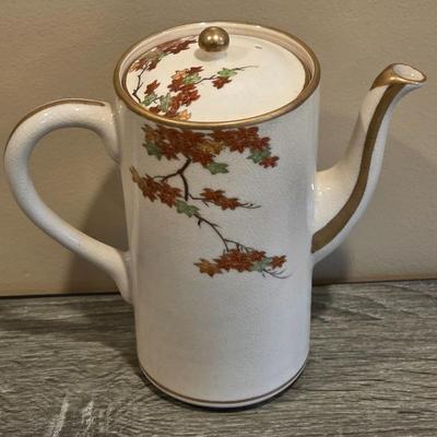 LOT 31D: Vintage Japanese Koshida Tea Set, Teapot, Lidded Sugar Bowl & Creamer, 6 Cups & 5 Saucers