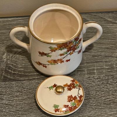 LOT 31D: Vintage Japanese Koshida Tea Set, Teapot, Lidded Sugar Bowl & Creamer, 6 Cups & 5 Saucers