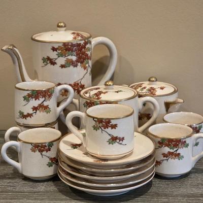 LOT 31D: Vintage Japanese Koshida Tea Set, Teapot, Lidded Sugar Bowl & Creamer, 6 Cups & 5 Saucers