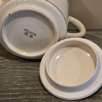 LOT 31D: Vintage Japanese Koshida Tea Set, Teapot, Lidded Sugar Bowl & Creamer, 6 Cups & 5 Saucers