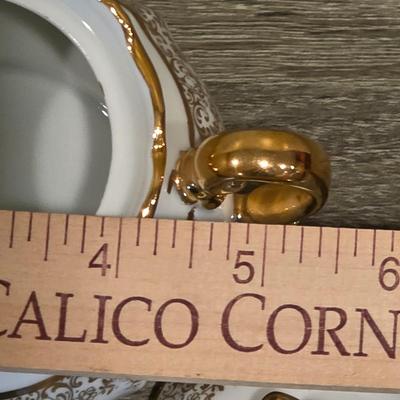 LOT 33D: Vintage Karamos Tea Set, Teapot, Lidded Sugar Bowl, Creamer, 9 Tea Cups, & 10 Saucers