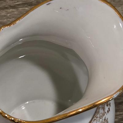 LOT 33D: Vintage Karamos Tea Set, Teapot, Lidded Sugar Bowl, Creamer, 9 Tea Cups, & 10 Saucers