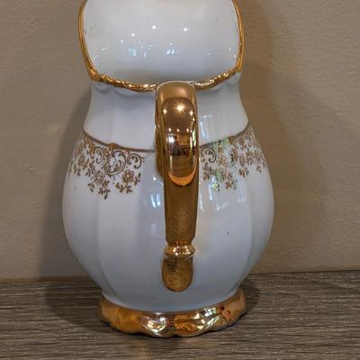 LOT 33D: Vintage Karamos Tea Set, Teapot, Lidded Sugar Bowl, Creamer, 9 Tea Cups, & 10 Saucers