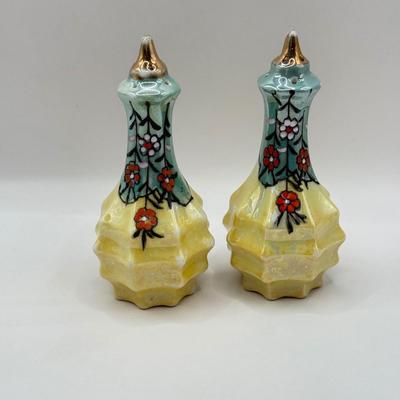 LOT 48D: 1940s-50s Japanese Lusterware Cruet Condiment Set