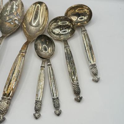 LOT 63D: Godinger Pineapple Serving Set