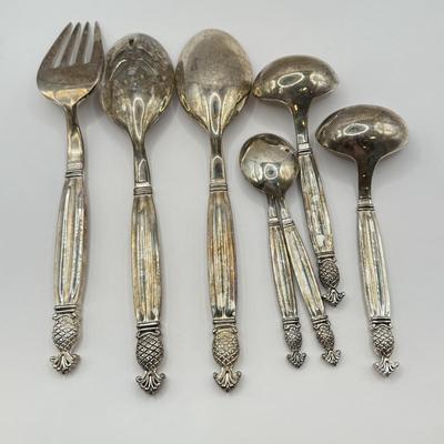 LOT 63D: Godinger Pineapple Serving Set