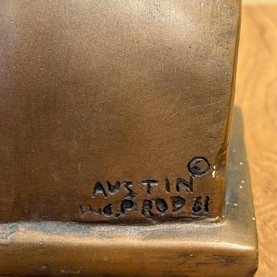 LOT 66D: Vintage Egyptian Revival Nefertiti Bust by Austin Inc Productions