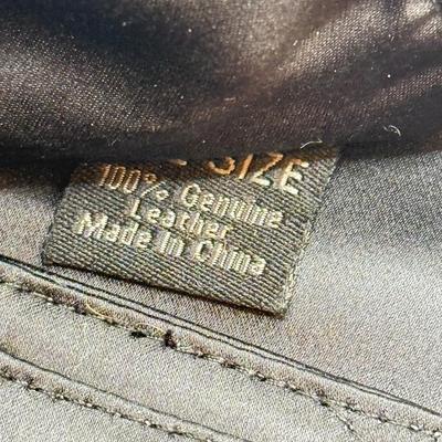 LOT 67D: Chic Badgley Mischka Leopard Print Oval Evening Bag