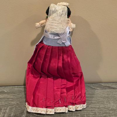 LOT 81K: Vintage Dolls Including Hand Sewn Native American, The Virgin Islands, Spain, Mexico & More From Around The World