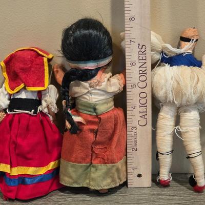 LOT 81K: Vintage Dolls Including Hand Sewn Native American, The Virgin Islands, Spain, Mexico & More From Around The World
