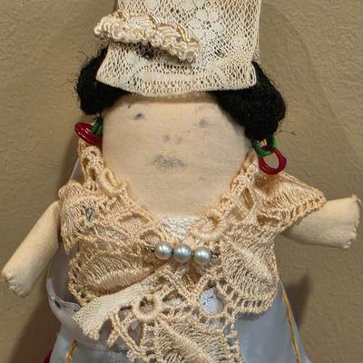 LOT 81K: Vintage Dolls Including Hand Sewn Native American, The Virgin Islands, Spain, Mexico & More From Around The World