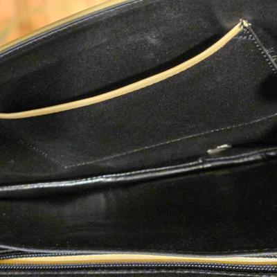 LOT 83K: Vintage Made In Italy Half Moon Crossbody Bag W/Double Sided Inner Pocket Mirror & Mundi Wallet Clutch W/Mirror