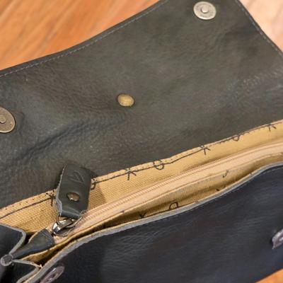 LOT 84K: Vintage Large Leather Brown Shoulder Purse & Lisa Leonard Leather Clutch/Wallet