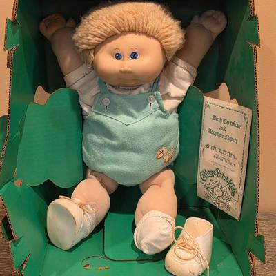 LOT 86K: Vintage Raggedy Ann & Andy Ragdolls & 1980's Coleco Cabbage Patch Kid Doll "Mannie Willie: