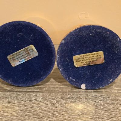 LOT 87K: Vintage Ornate Brass Bowl W/2 Handles & 2 Brass Candlestick Holders