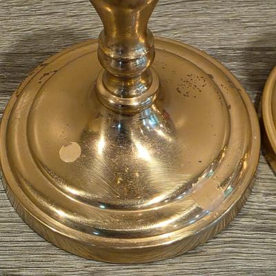 LOT 87K: Vintage Ornate Brass Bowl W/2 Handles & 2 Brass Candlestick Holders