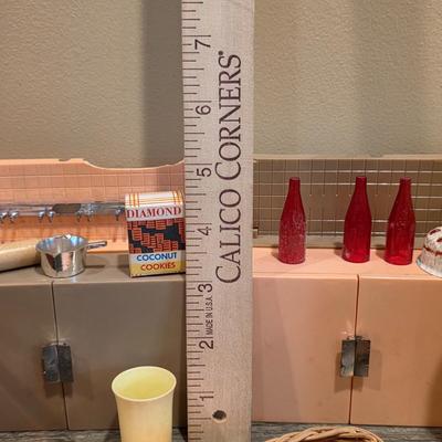 LOT 89K: Vintage 1960's Deluxe Reading Corp. Doll Dream Kitchen, Sink, Fridge, Stove/Oven, Washer, Table, 3 Chairs, 2 Countertop...