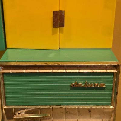 LOT 89K: Vintage 1960's Deluxe Reading Corp. Doll Dream Kitchen, Sink, Fridge, Stove/Oven, Washer, Table, 3 Chairs, 2 Countertop...