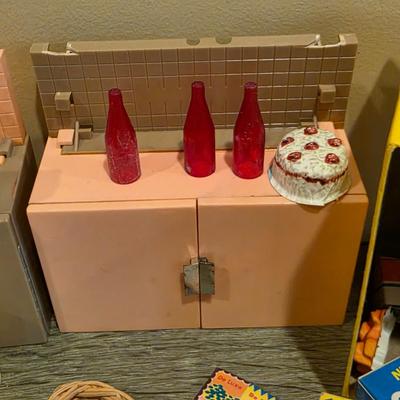 LOT 89K: Vintage 1960's Deluxe Reading Corp. Doll Dream Kitchen, Sink, Fridge, Stove/Oven, Washer, Table, 3 Chairs, 2 Countertop...