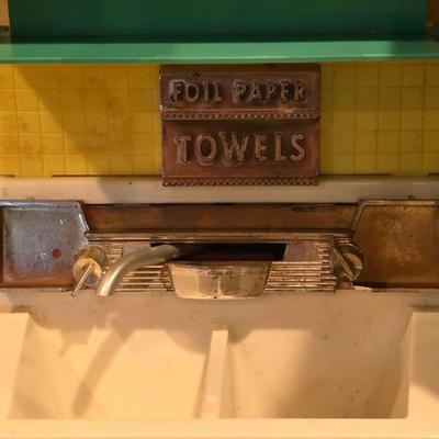 LOT 89K: Vintage 1960's Deluxe Reading Corp. Doll Dream Kitchen, Sink, Fridge, Stove/Oven, Washer, Table, 3 Chairs, 2 Countertop...