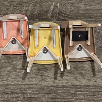 LOT 89K: Vintage 1960's Deluxe Reading Corp. Doll Dream Kitchen, Sink, Fridge, Stove/Oven, Washer, Table, 3 Chairs, 2 Countertop...