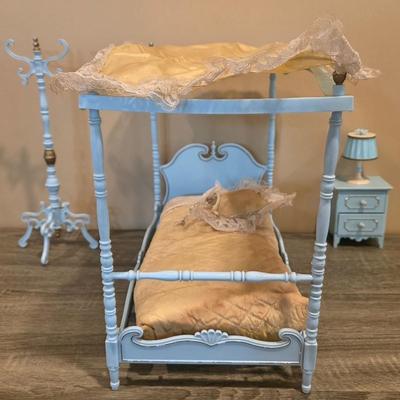 LOT 90K: Vintage Italian "Serie Milady" Doll Bedroom Furniture, Canopy Top Bed, Nightstand W/Lamp, Coat Rack, Dresser W/Mirror,...